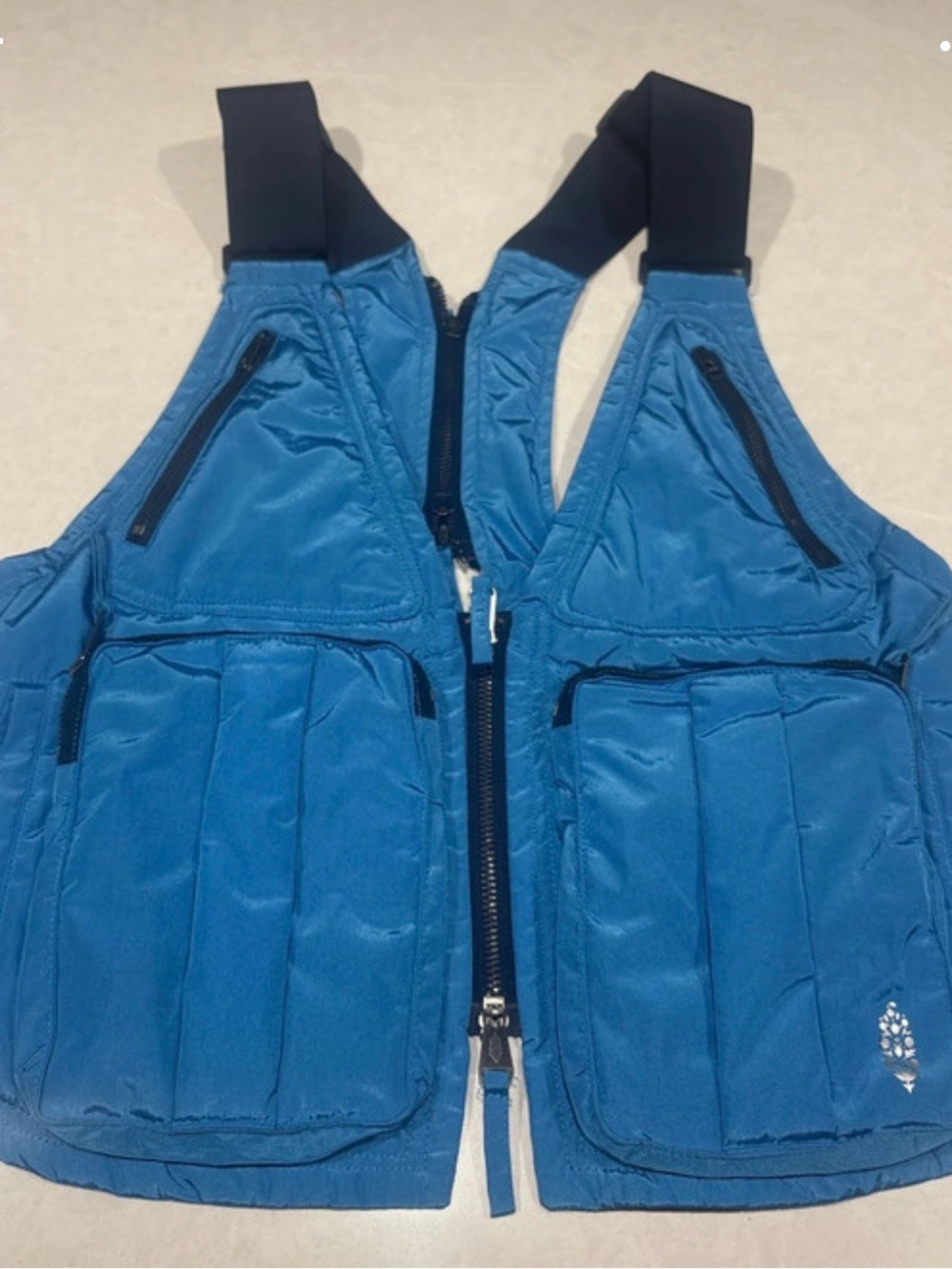 FP Movement “Outdoor Pursuits” utility vest, OS, NWOT - Picture 9 of 12